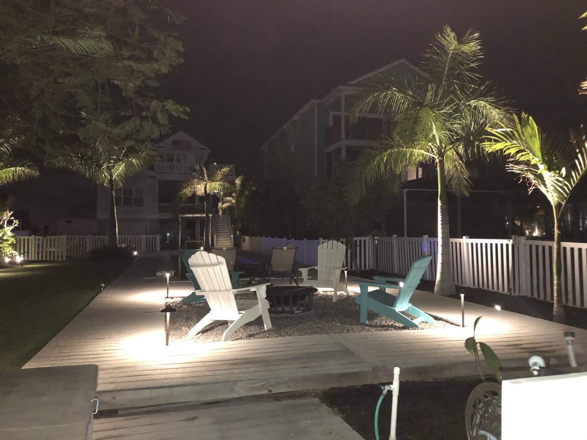 Shane Lighting 3 Large - Insignia Landscape Schedule landscape lighting professionals for a bright and beautiful lawn
